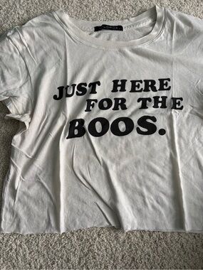 Wildfox graphic t bundle. Just here for the boos & make me a sandwich